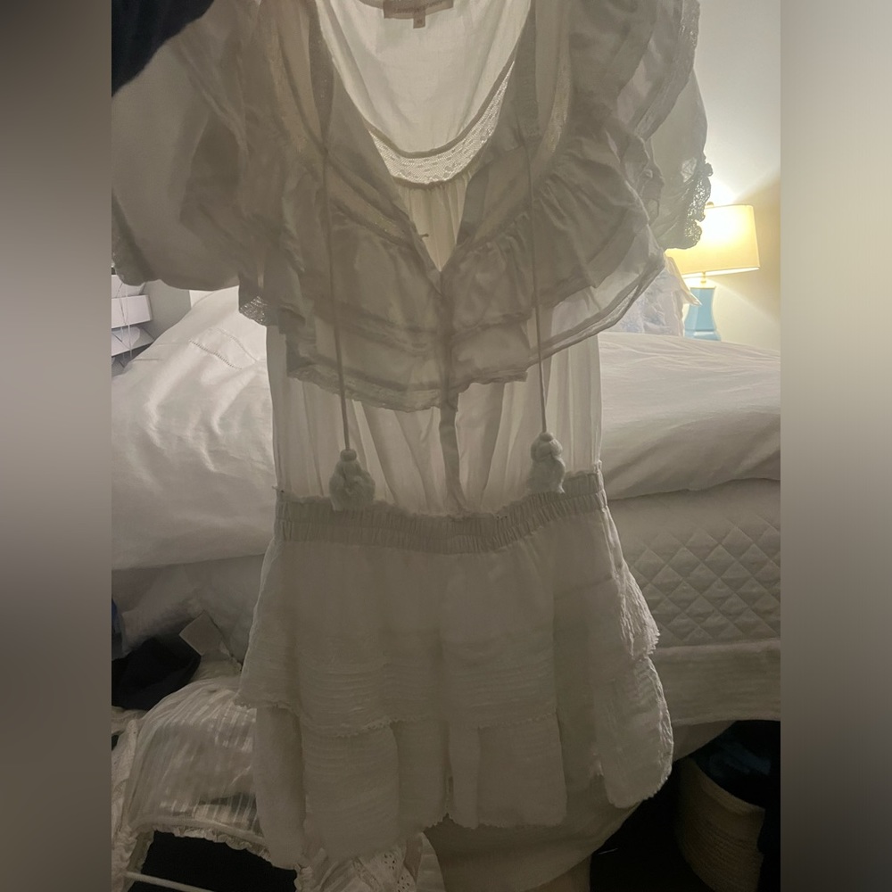 Loveshackfancy dress size xs. Worn 1 time.